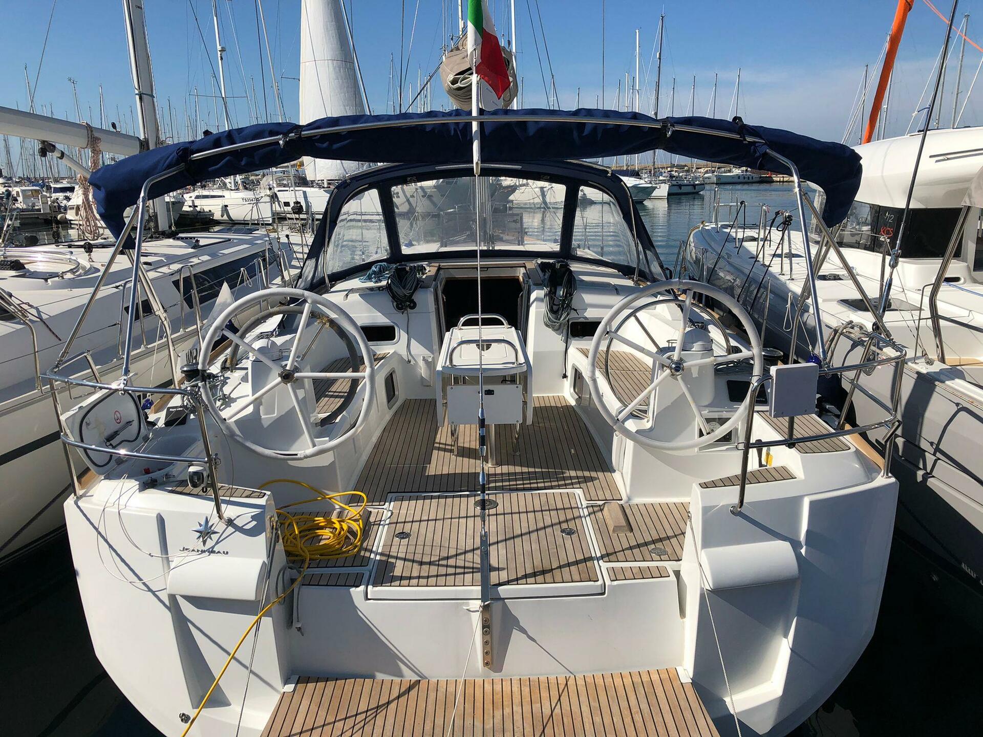 Pata | Sun Odyssey 519