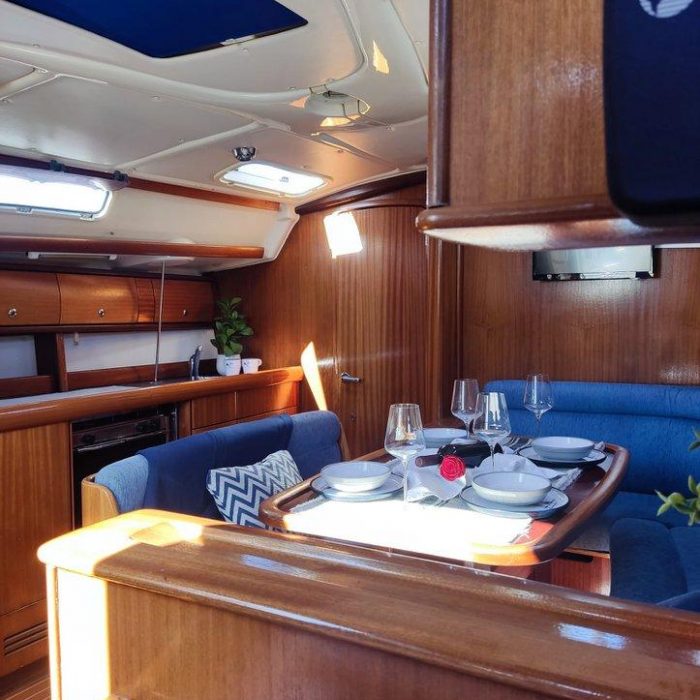 Ra | Bavaria 38 photo 14
