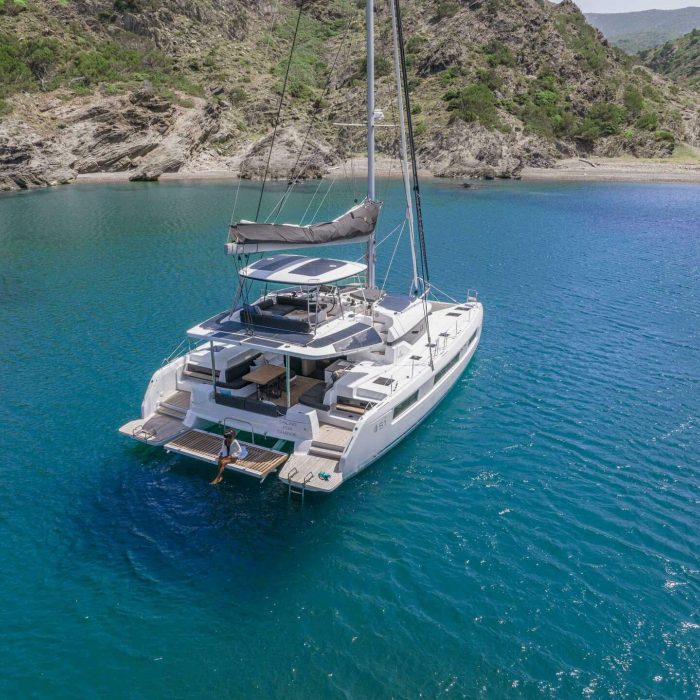 Premium | Lagoon 51 photo 3