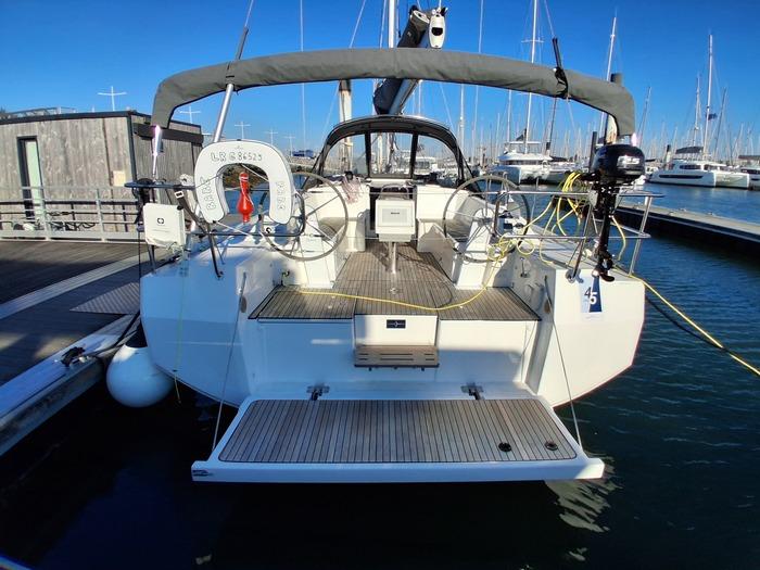 Babe | Bavaria C38 photo 3