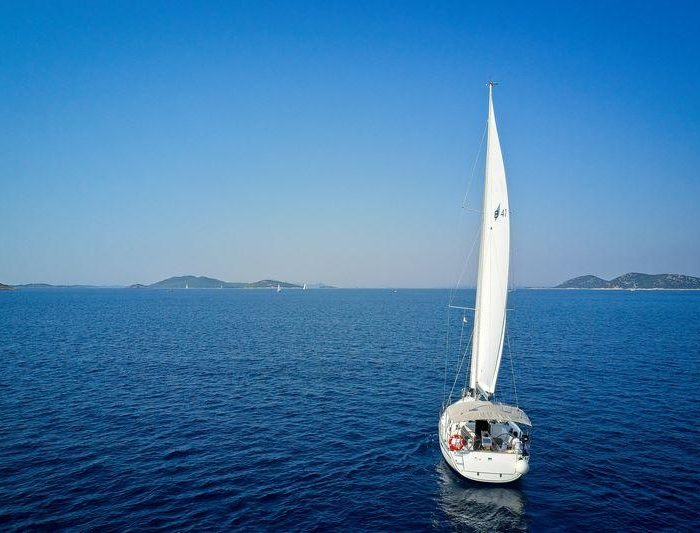MH 68 | Bavaria Cruiser 41 photo 7