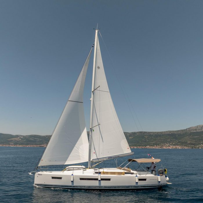 Osejava | Sun Odyssey 490 photo 1