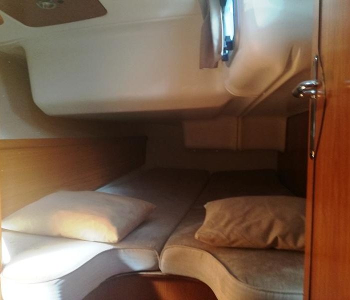 REN - TOTAL REFIT 2018 | Sun Odyssey 43 photo 8