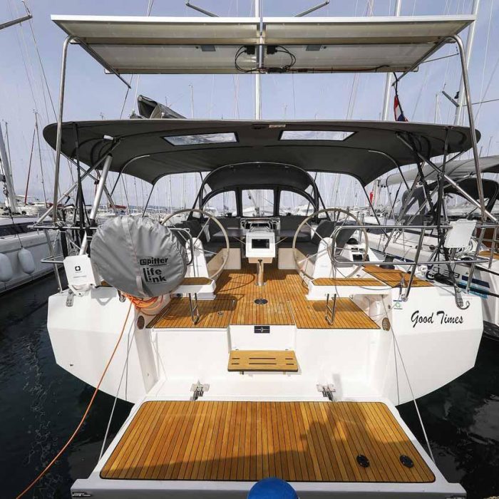 Good Times | Bavaria C42 photo 1