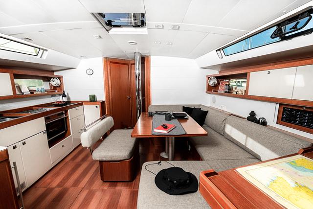Theia | Oceanis 45 photo 12