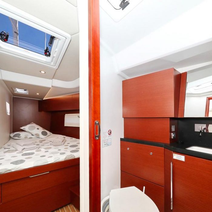 I'm Alone | Hanse 460 - 4 cab. photo 26