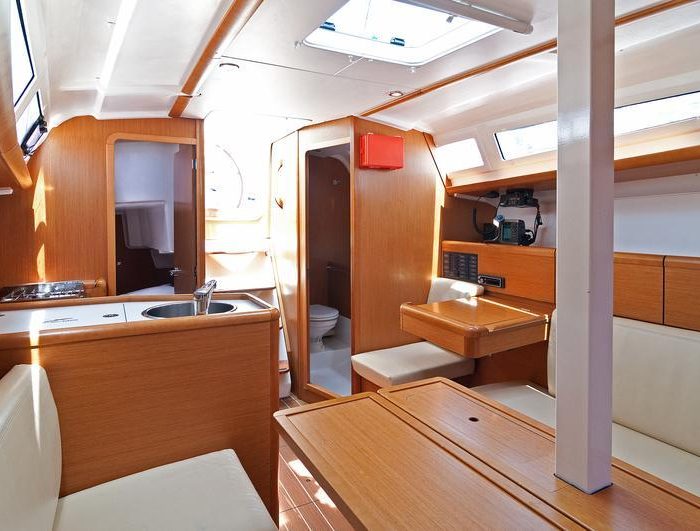 Buena Suerte | Sun Odyssey 33i photo 5