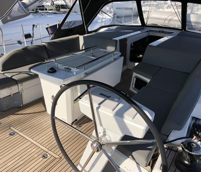 Salt Water (A/C - Generator - Inverter - 12 pax) | Oceanis 51.1 photo 3