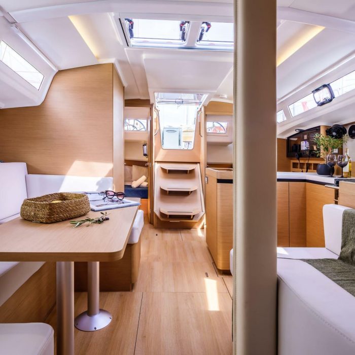 Barracuda | Sun Odyssey 410 photo 9