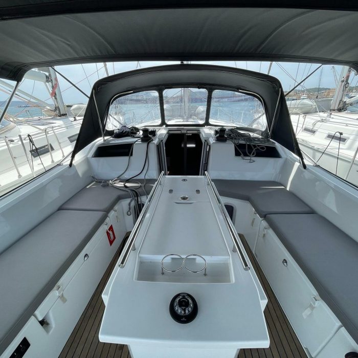 Lol | Oceanis 40.1 photo 6