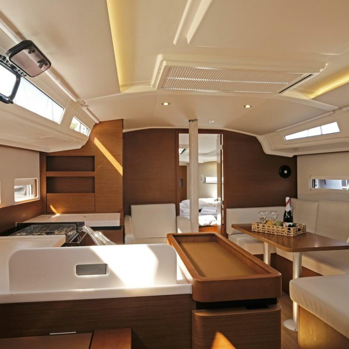 Bella Ciao | Sun Odyssey 410 photo 32