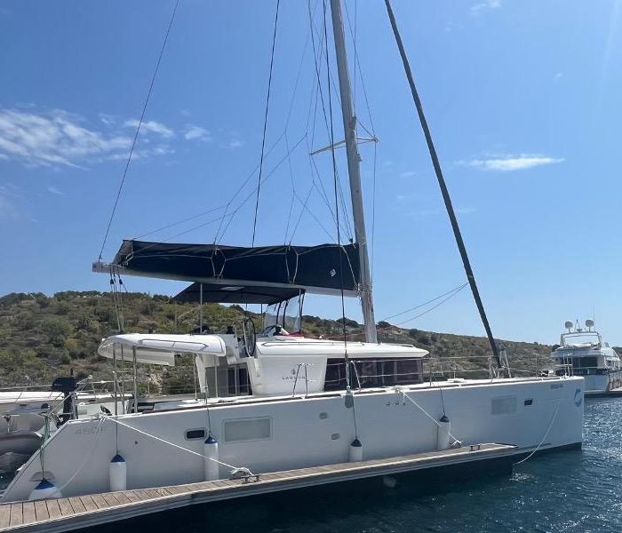 CARIAMA (air condition, generator, water maker, flybridge) | Lagoon 450 Fly photo 11