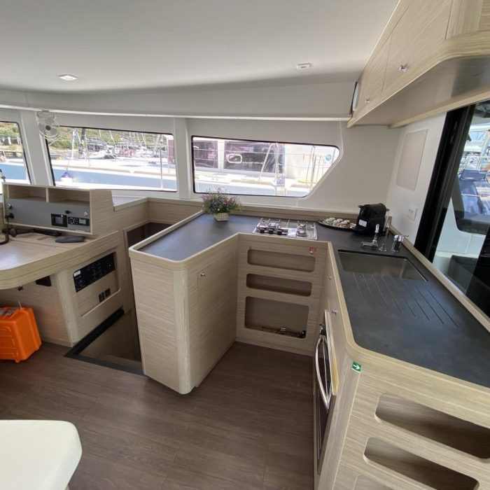 Cetus | Lagoon 42 photo 19