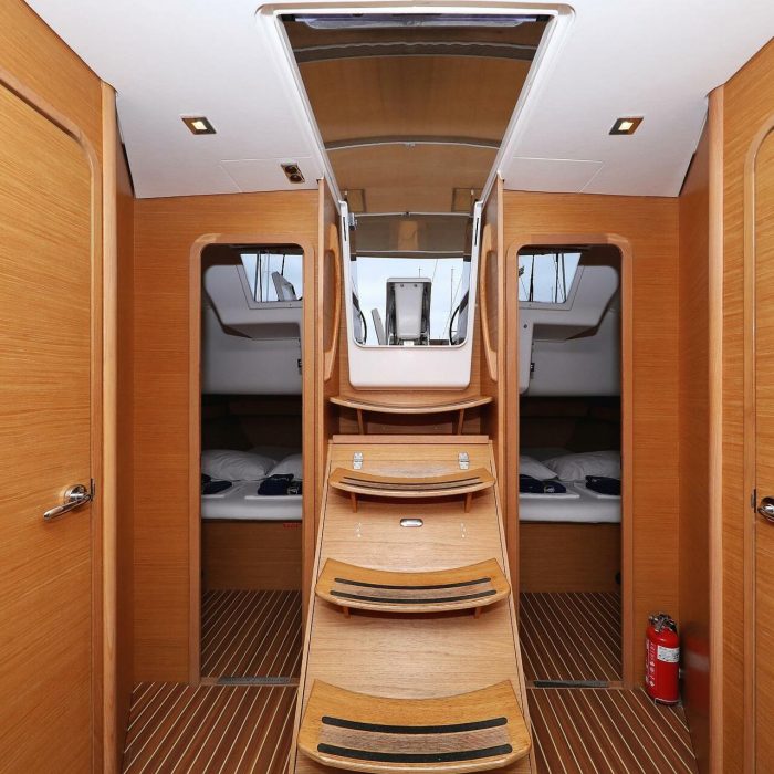 Horido | Dufour 460 GL photo 12