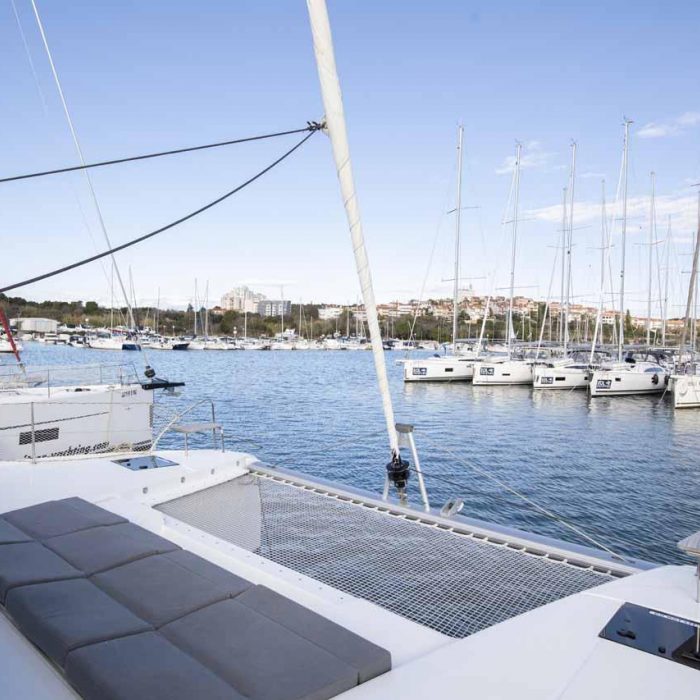 Follow the Sun | Fountaine Pajot Astrea 42 photo 7
