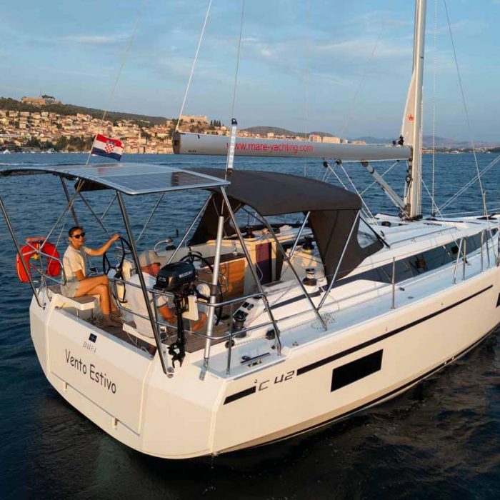 Vento Estivo | Bavaria C42 photo 7