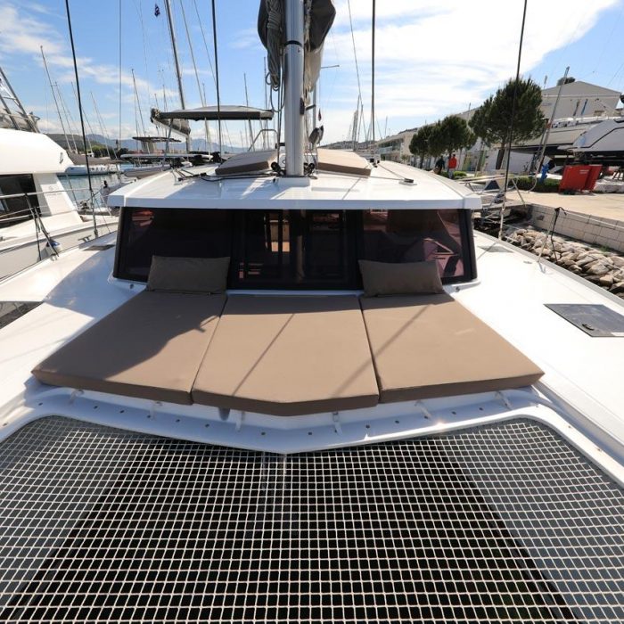 Felicitas II | Fountaine Pajot LUCIA 40 photo 5