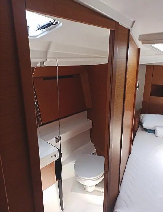 Evnia | Sun Odyssey 410 photo 13