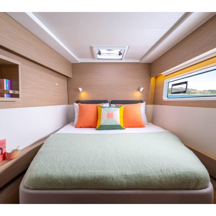 Premium | Lagoon 43 photo 13