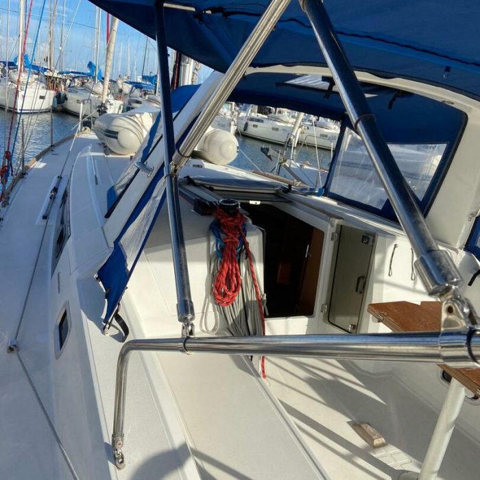 Caroline | Oceanis 38 photo 2