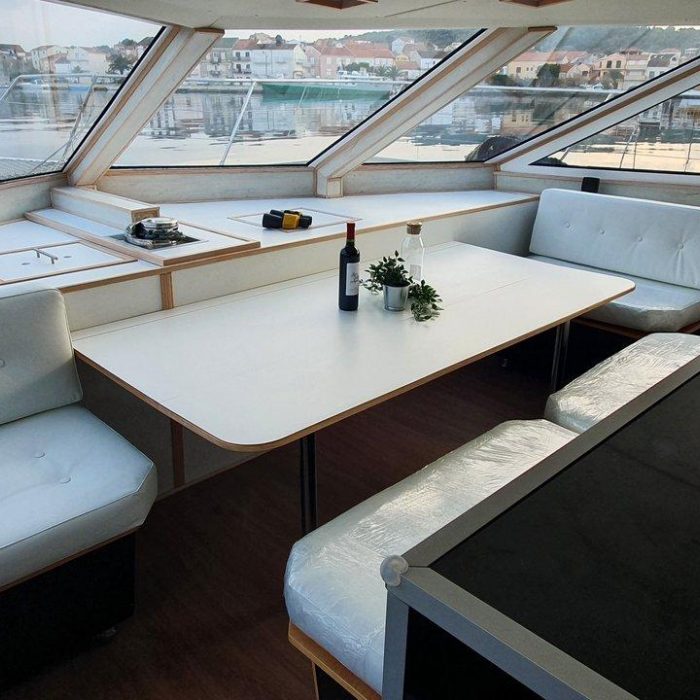 Upwind | Upwind 50 Eco - 4 + 1 cab. photo 17