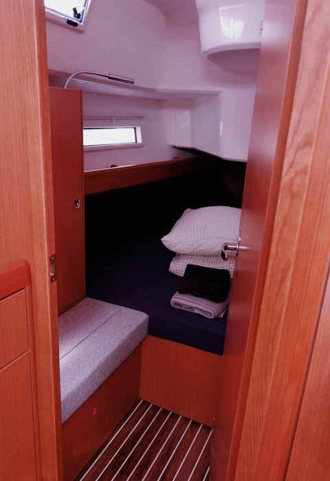Catalina | Bavaria Cruiser 37 photo 11