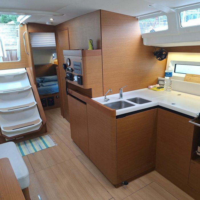 Francoise | Sun Odyssey 490 photo 8