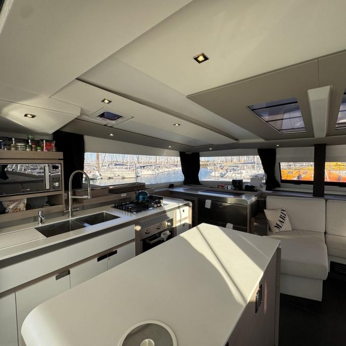 Maeva | Fountaine Pajot Aura 51 photo 16