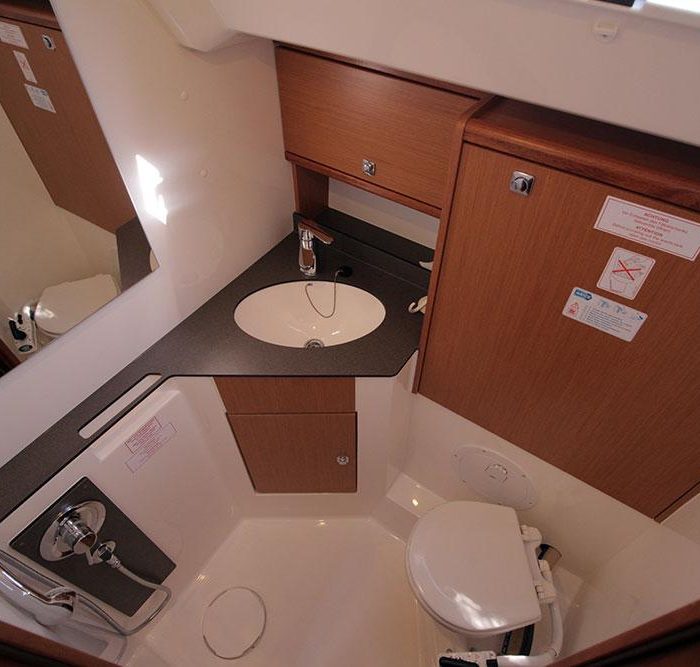 Casino Royale | Bavaria Cruiser 46 photo 5
