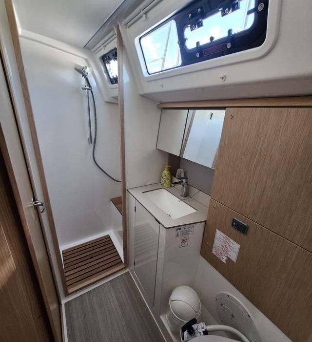 Nonica | Bavaria C46 photo 10