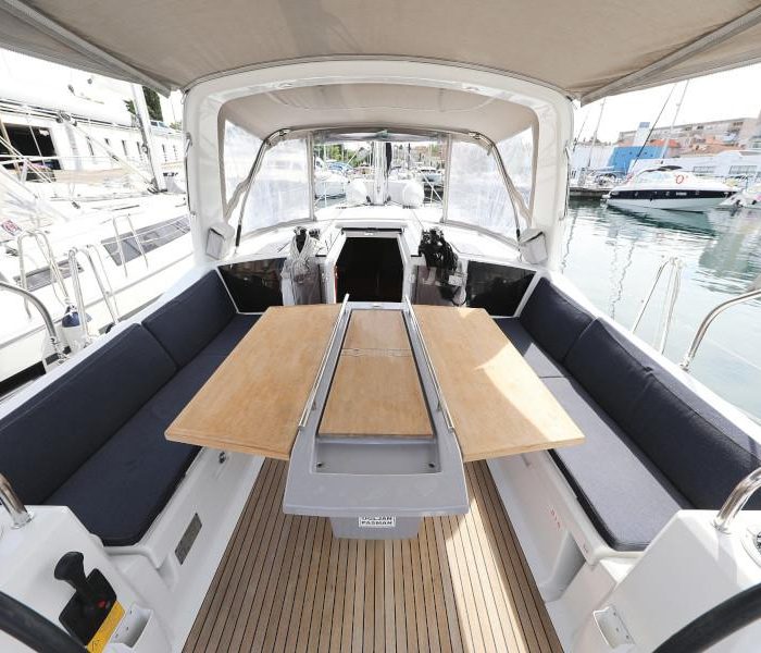 Seven | Oceanis 41.1 photo 17