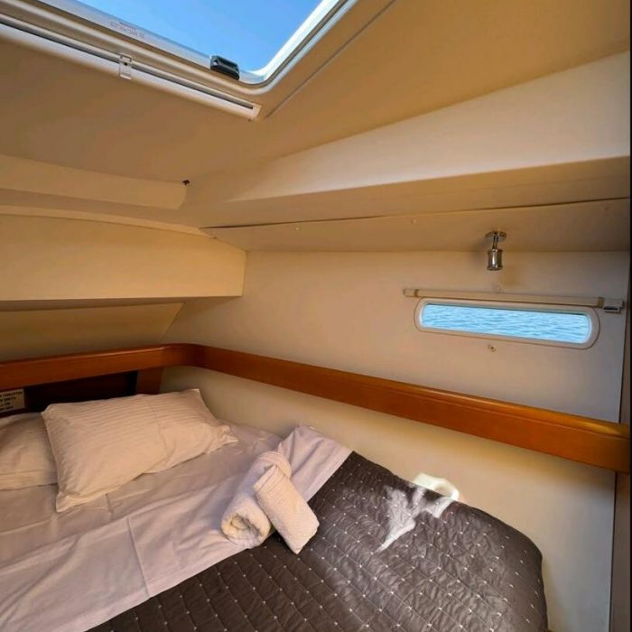 Freya | Sun Odyssey 42DS photo 13