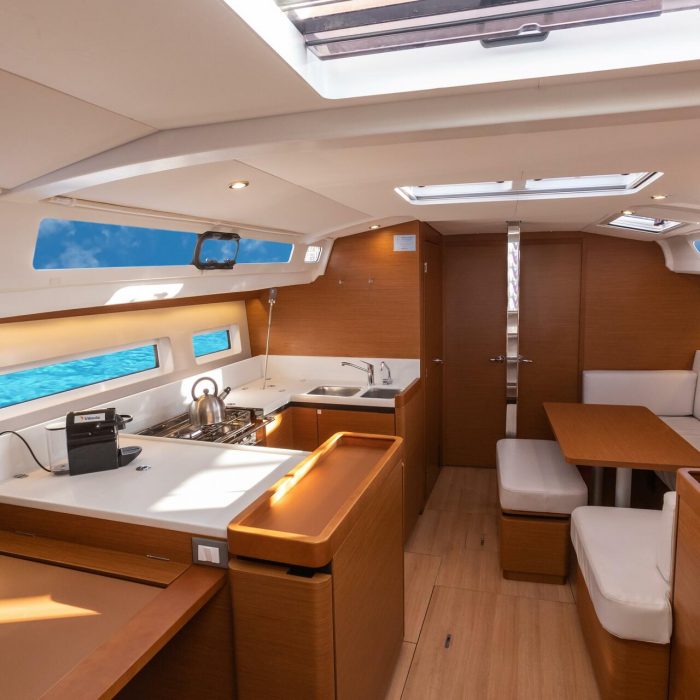 Vittoria - Standard line | Sun Odyssey 440 photo 9