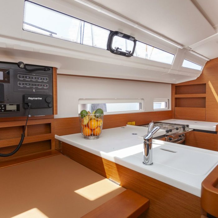 Bella Ciao | Sun Odyssey 410 photo 34