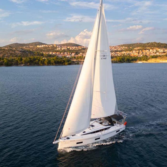 Vento Estivo | Bavaria C42 photo 8
