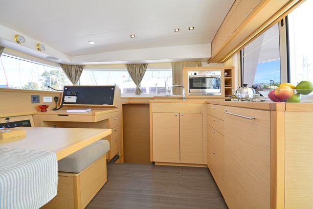 Callisto L400 | Lagoon 400 S2 photo 45
