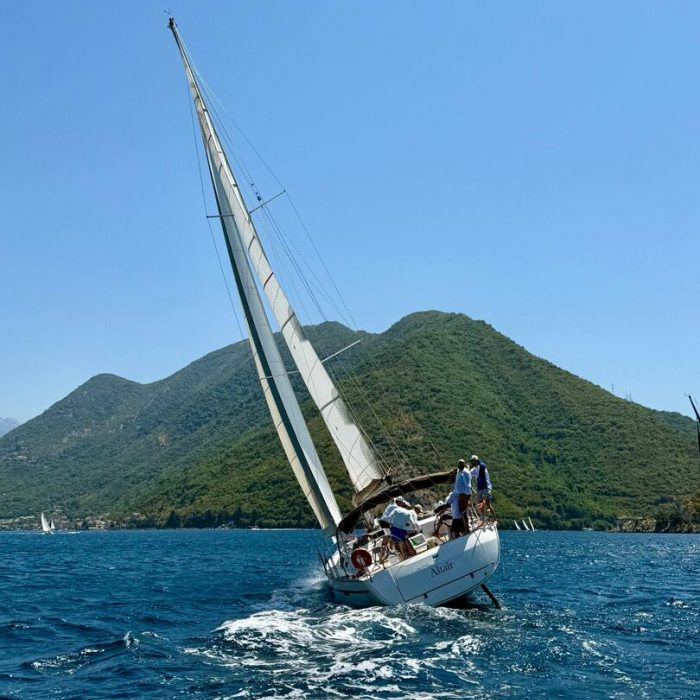 Altair | Bavaria Cruiser 46 photo 14