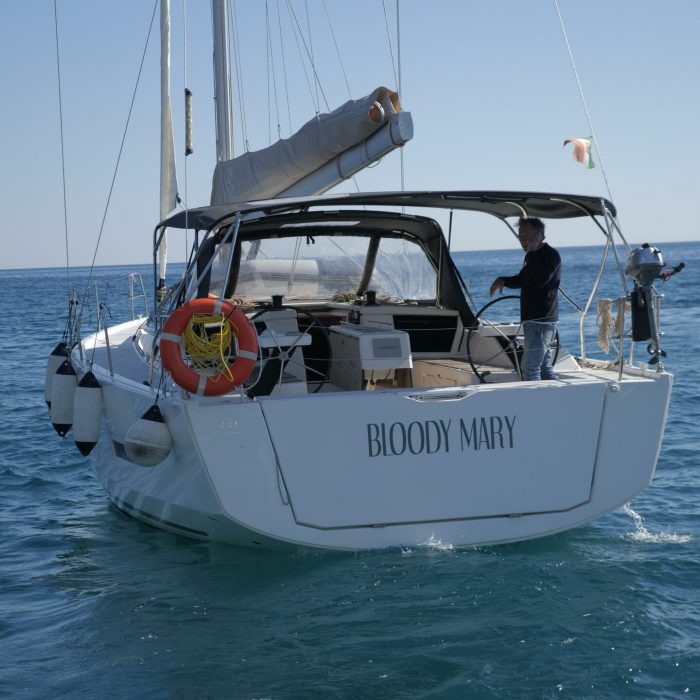 Bloody Mary | Dufour 430 photo 4