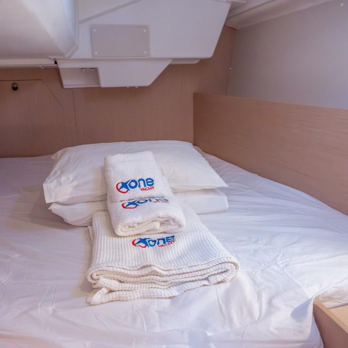 TRITON 89 | Oceanis 38.1 photo 65