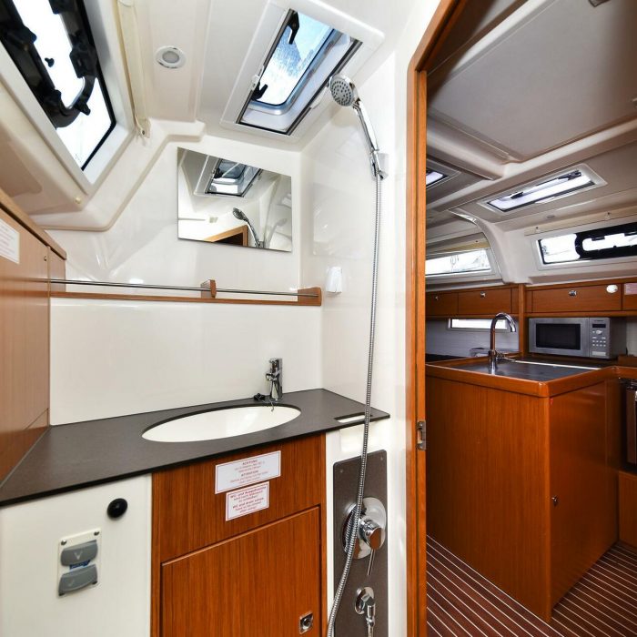 Viviana | Bavaria 37 photo 56