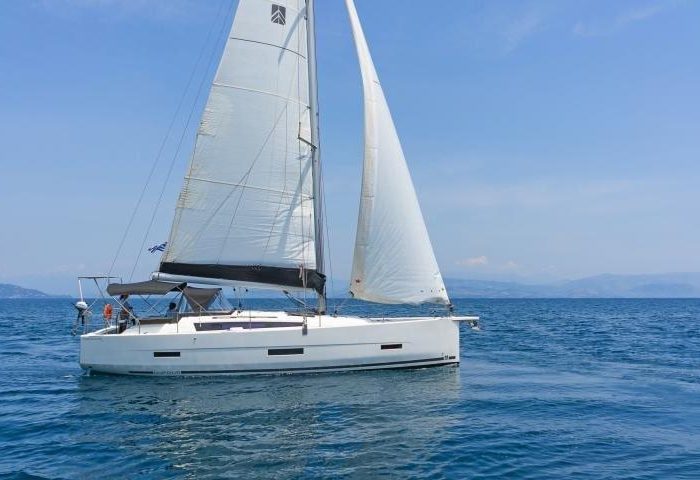 Ocean Whisper | Dufour 430 photo 8