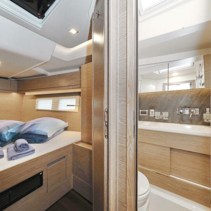 Simply The Best | Hanse 548 photo 17