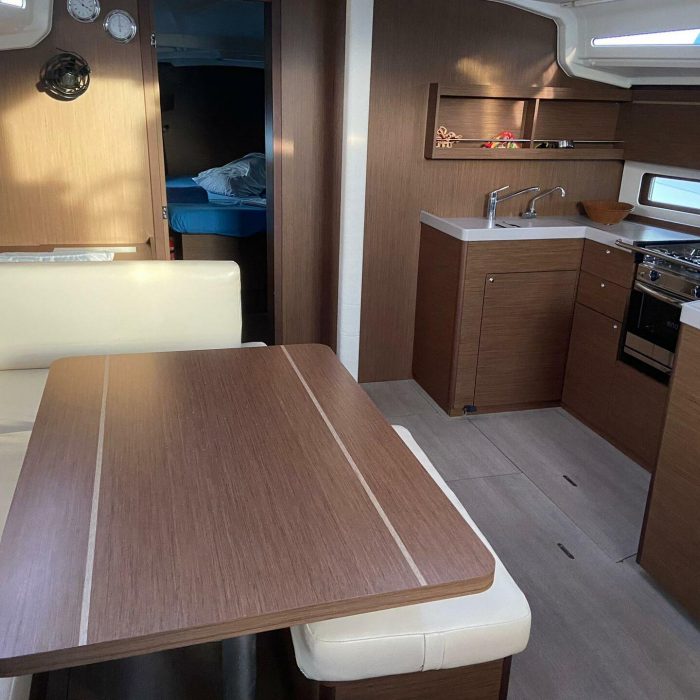 Loreste | Oceanis 40.1 photo 6