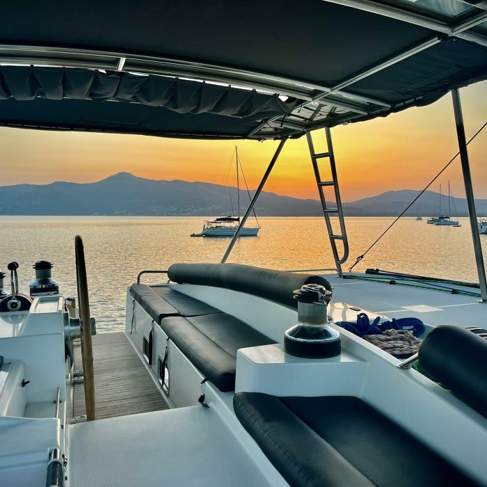 Infinity | Lagoon 500 photo 7