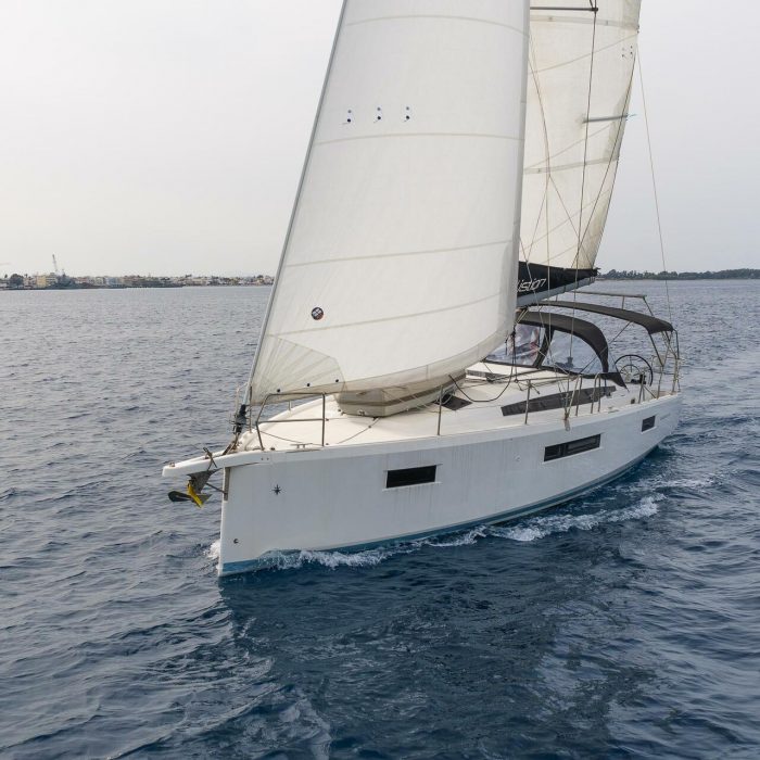 Geva X | Sun Odyssey 410 photo 6