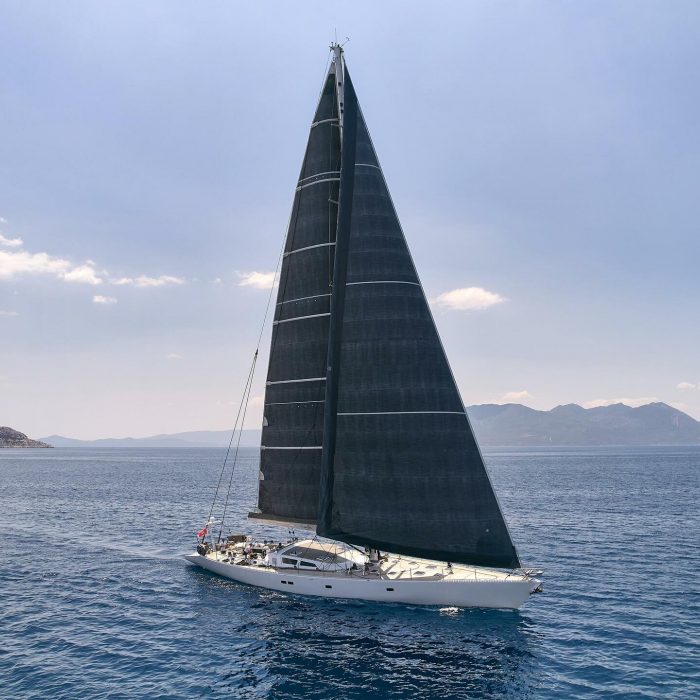 Aizu | Sail boat photo 2