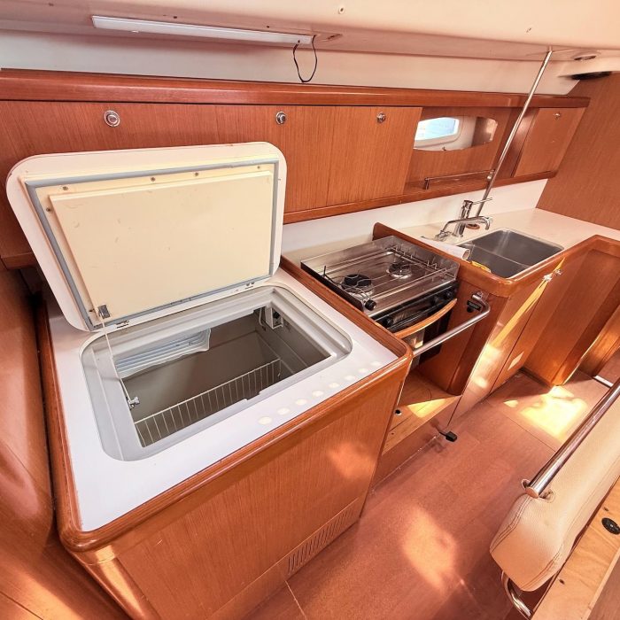 Valdeker II | Oceanis 43 photo 11