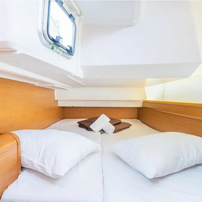 Sante | Sun Odyssey 449 photo 12