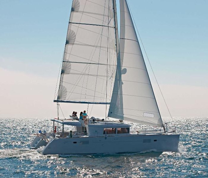 Caliente | Lagoon 450 Fly photo 1