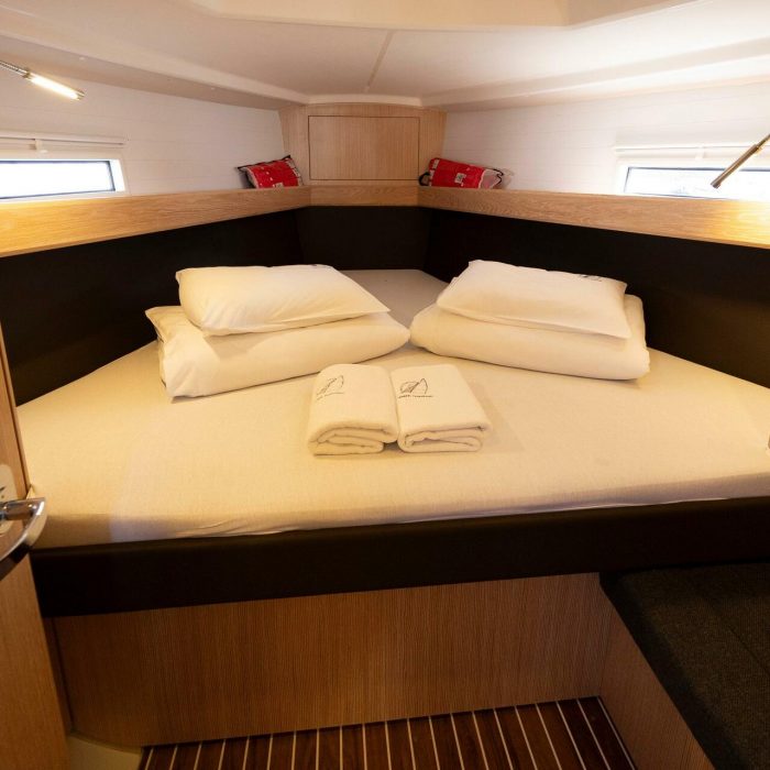 Fortunata | Bavaria Cruiser 37 Style photo 30